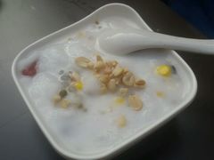 -海口骑楼小吃街