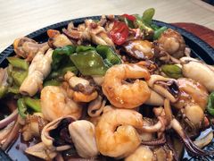 -小船渔村•大连菜•大连焖鱼(黄河路店)