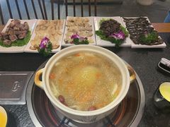 -阿鹏故事野生菌火锅(双廊古镇店)