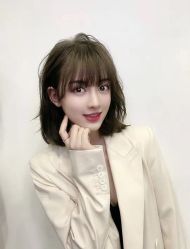 -变画·发型STUDIO