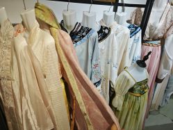 -两间半汉服工作室(平江路店)