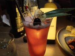 -FOUR PLAY BAR