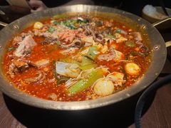 -张翻越·川渝冒菜·武汉黑鸭煲(城北万象城店)