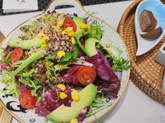 牛油果蔬菜沙拉-千寻山野烤肉(中关村店)