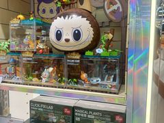 -泡泡玛特POPMART(侨福芳草地店)