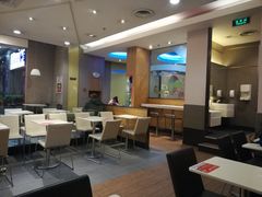 大堂-肯德基(龙之梦购物中心店)