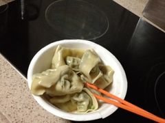 荠菜肉馄饨-潘国仙耳光馄饨(黄家阙路店)