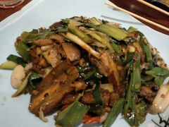 -川流不息·地道川菜·小龙虾(新松江路店)