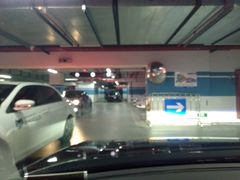 -经纬汇-停车场