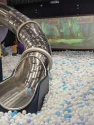 -MELAND CLUB亲子乐园·派对·餐厅(北京芳圆里ID MALL店)