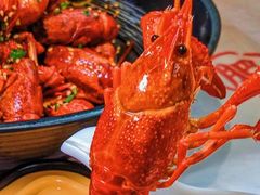 -肥肥虾庄·金牌油焖大虾(汉街SKP店)
