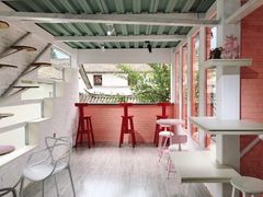 -喵屿·大理花园猫咖