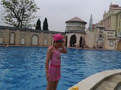 -泉城欧乐堡戏水湾艺术养生温泉