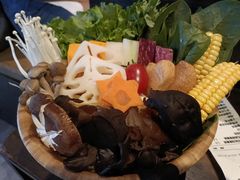 -湊湊火锅·茶憩(新中关购物中心店)