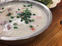 新鲜猪杂粥-南记食粥坊·宵夜大排档(南桂店)