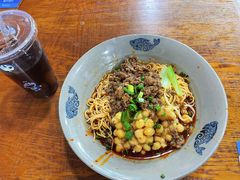 -丁丁猫重庆小面(徐州路店)
