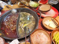 -赵美丽·重庆社区火锅·直营店(火车东站·中豪国际店)