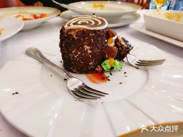 莫斯科餐厅招牌树根蛋糕图片