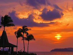 -Sunset Bar(丹绒亚路香格里拉店)