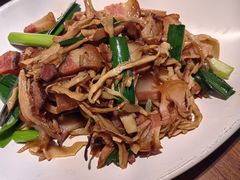 -云海肴·汽锅鸡·云南菜(天山百盛优客店)