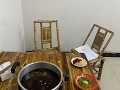 -咏勝锑锅麻辣烫(净居寺路总店)