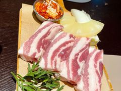 原味厚切五花肉-义气烤肉餐吧(大族广场店)
