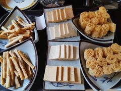 -毛辣果·贵州红酸汤牛肉火锅(西单店)