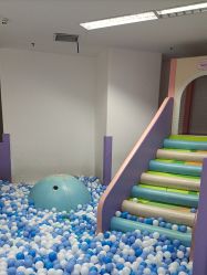 -孩子王童乐园(西安万象城店)