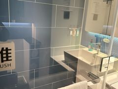 -珠海拱北口岸智选假日酒店