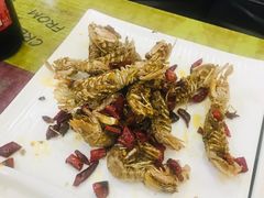 -扒虾小妹儿麻辣海鲜(宏图街店)