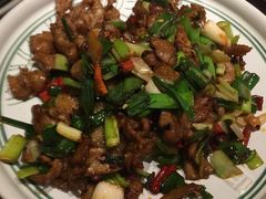 -云海肴·汽锅鸡·云南菜(天山百盛优客店)