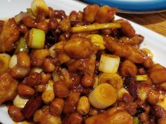 宫保鸡丁-渝信川菜 · 川味家常菜(长安店)