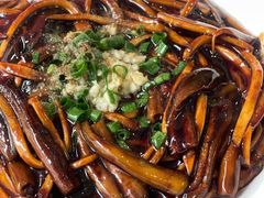 响油鳝丝-同兴半盆菜酒家(打浦路店)