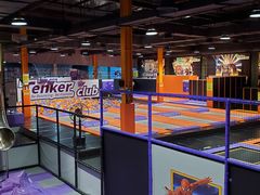 -Tenker Club弹刻极限主题公园 · 蹦床 · 团建 · 生日派对(大关店)