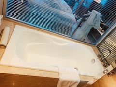 -上海龙之梦万丽酒店