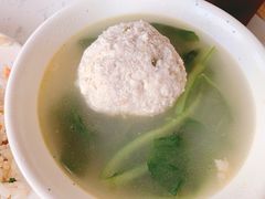 扬州狮子头-蒋家桥饺面店(四望亭路店)