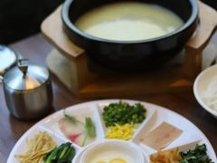 -维笙望湖·天膳源蒙自过桥米线