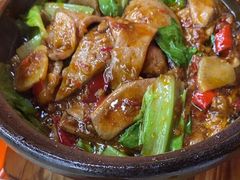 -有红鸡毛店·砂锅菜(抚琴夜市店)