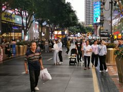 -八一路好吃街(雨田商务大厦店)