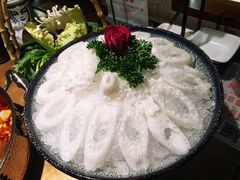 -左庭右院鲜牛肉火锅(金山万达店)
