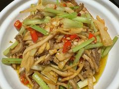 -聚鑫朋酸菜肥肠(九龙仓店)
