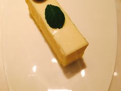 -万达文华酒店·48F云端窗景美食汇自助餐厅