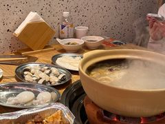 -邹开喜·炭炉鸡煲·海鲜火锅(虹口足球场店)