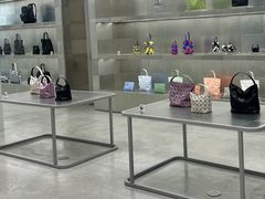 -三宅一生 (阪急梅田本店)