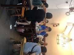 大堂-临街徽菜馆·正宗黄山味