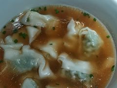荠菜大馄饨-南小馆(迪士尼小镇店)