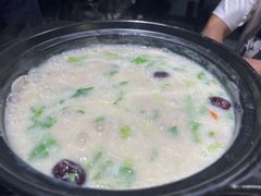 -牛牛和牛海鲜粥底火锅(长虹国际城店)