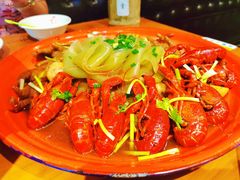 一片江湖-炉小二铜锅牛蛙•川湘菜(三里屯店)