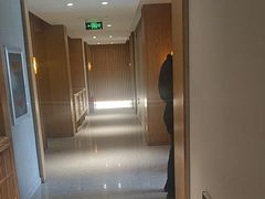 -赶海部落海鲜城(海阳路店)