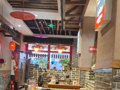 -辣莊重庆老火锅(威海高铁站韩乐坊店)